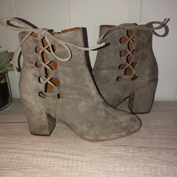 Steve Madden Shoes - LEATHER CUT OUT BOOTIE- STEVE MADDEN